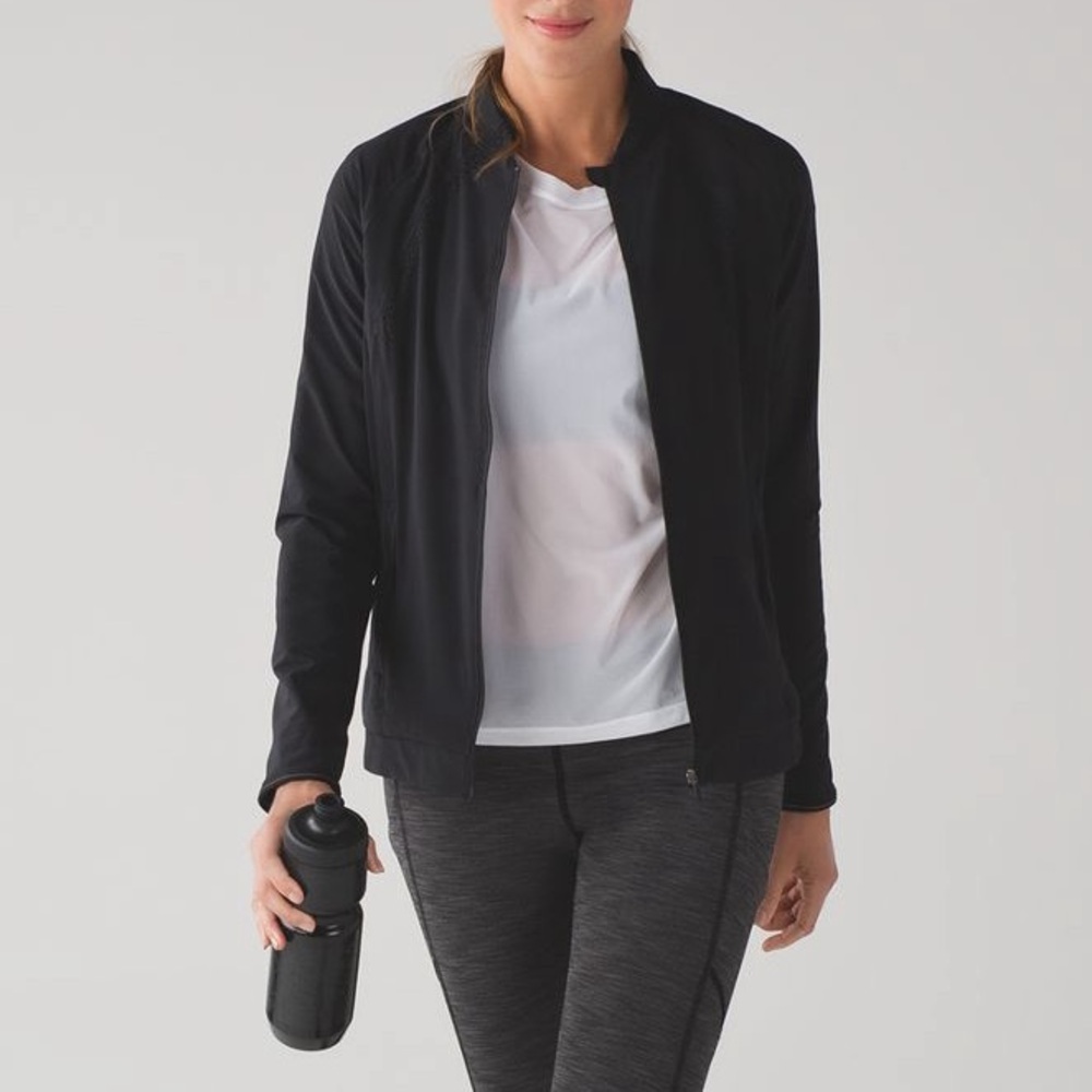Lululemon Hit It Jacket
Black size 6